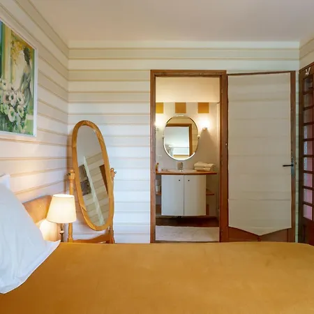 펜션 La Haute Gilberdiere-2 By Interhome *